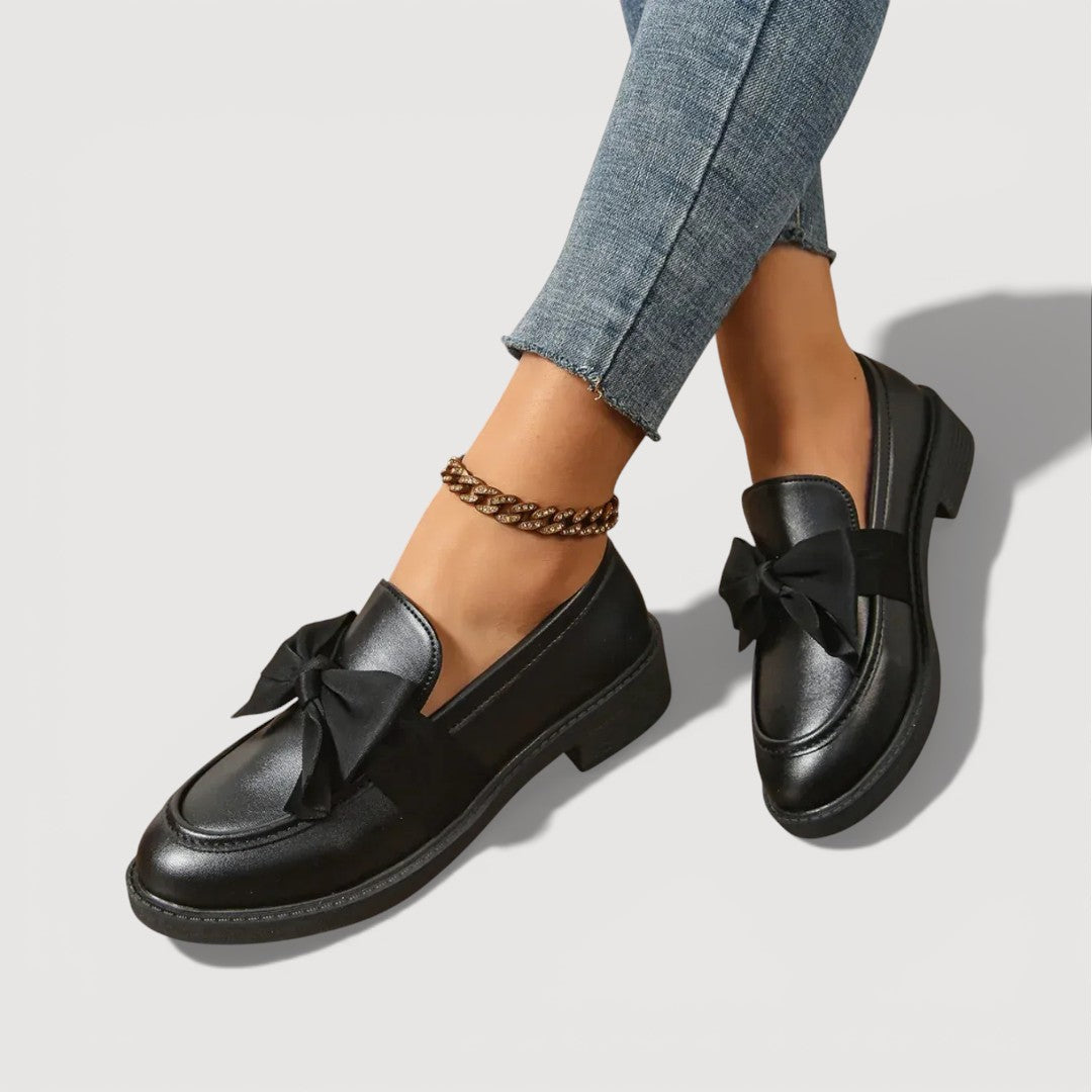 Black / 8