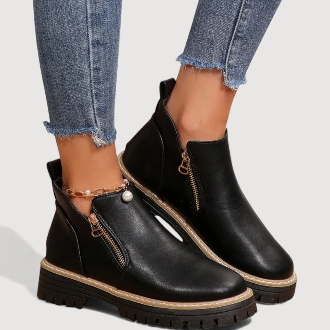 Black / 8