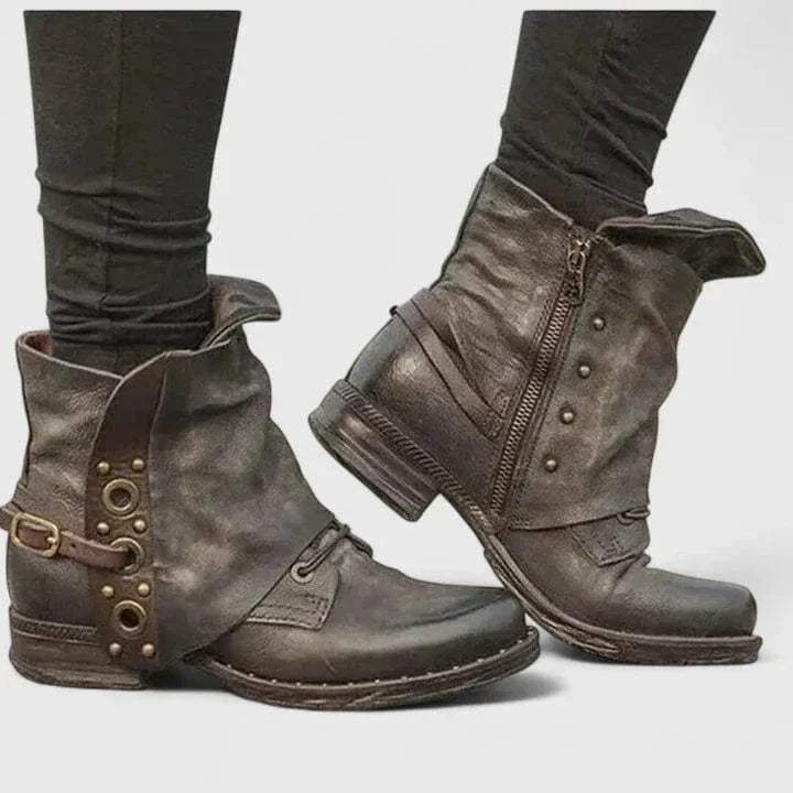 Brown / 8.5